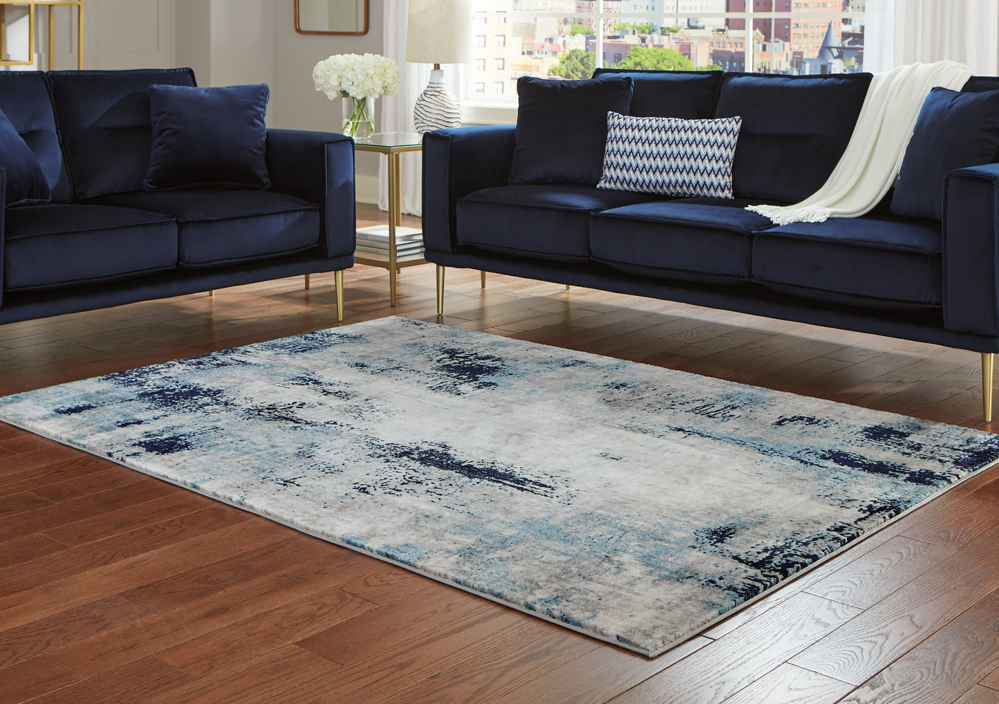 Leonelle Large Rug