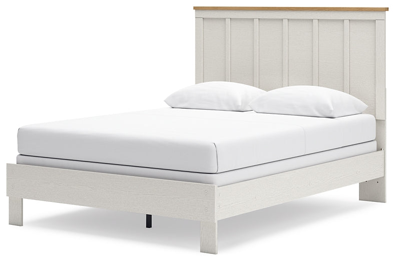 Linnocreek  Panel Bed